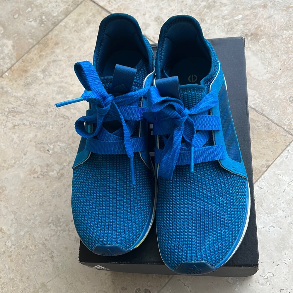Sneakers adidas, like new